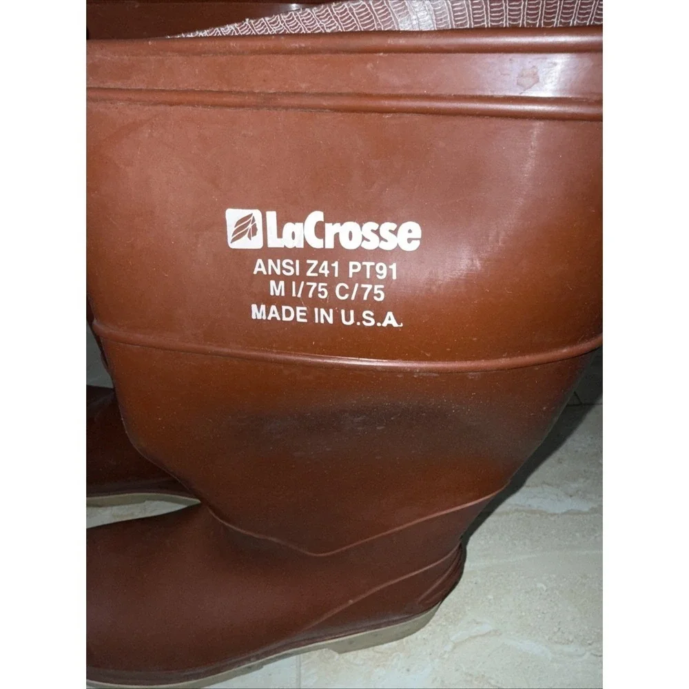 Vintage LaCrosse tall rubber boots Size 10 Steel‎ Toe.  4528